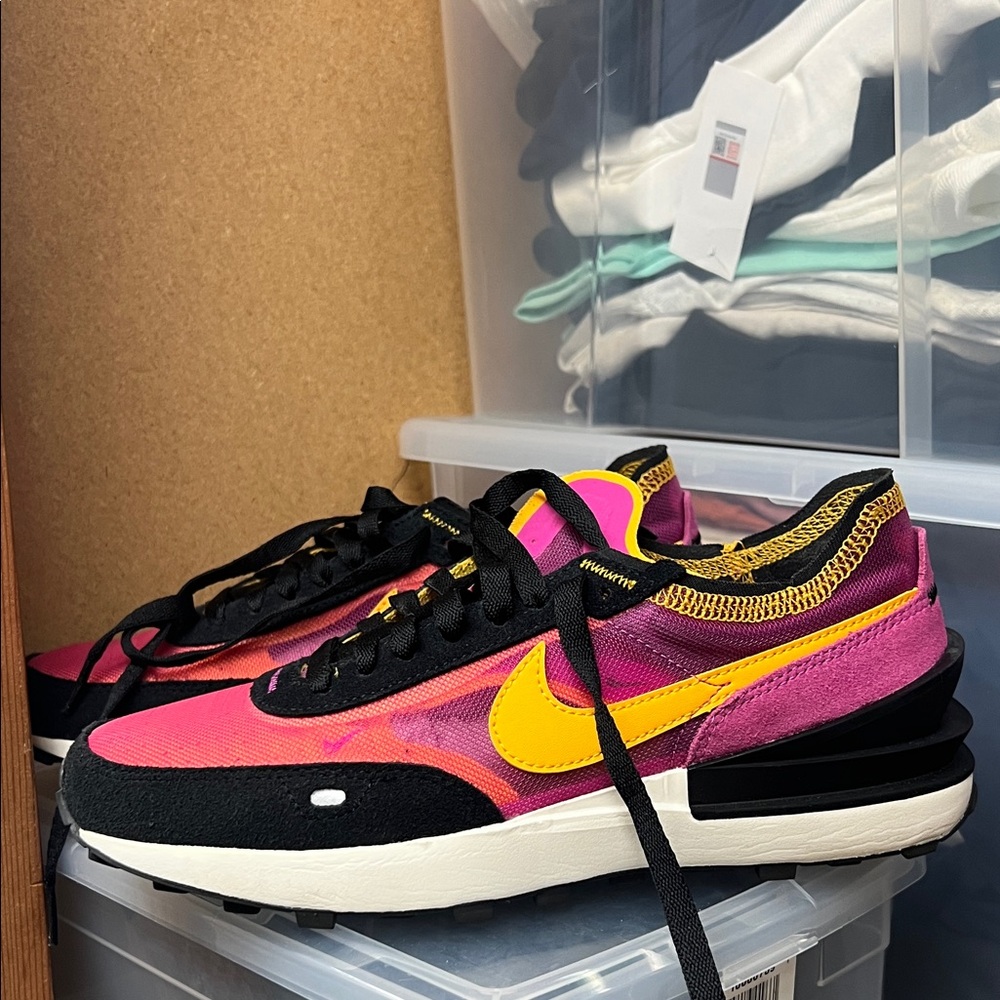 Nike waffle one